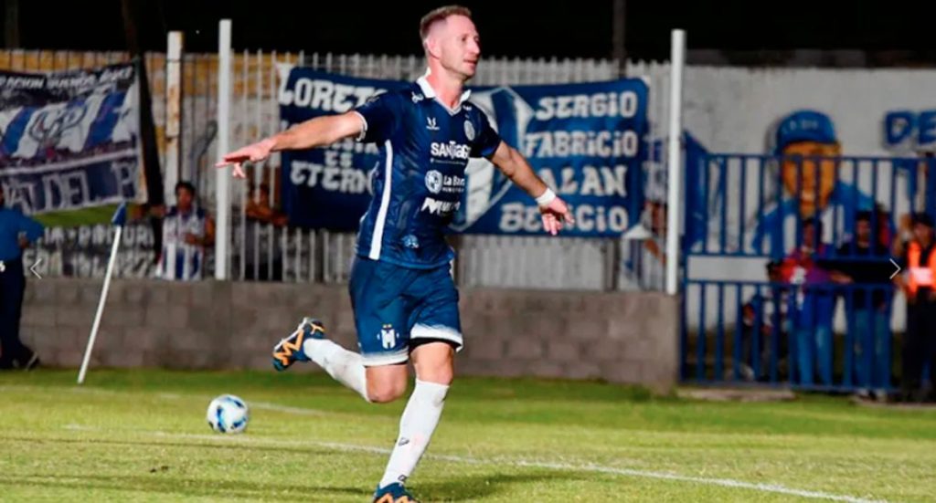 Sarmiento sumó un punto en Salta y sigue arriba