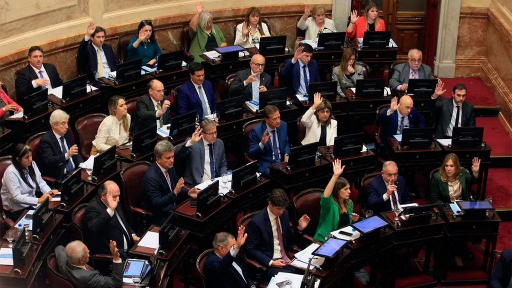Ley Bases: la exposición de Posse atrasó la negociación con la oposición y no habría dictamen este jueves