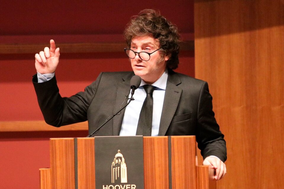 Milei, incomprensible: “Si alguien se va a morir de hambre va a decidir de alguna manera para no morirse”