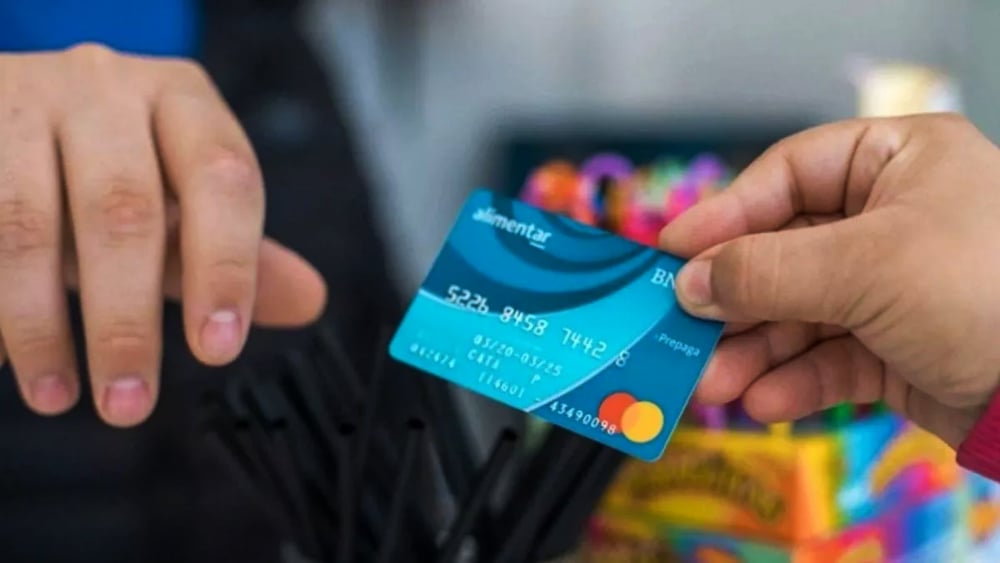 Anuncian un aumento para la AUH y la Tarjeta Alimentar