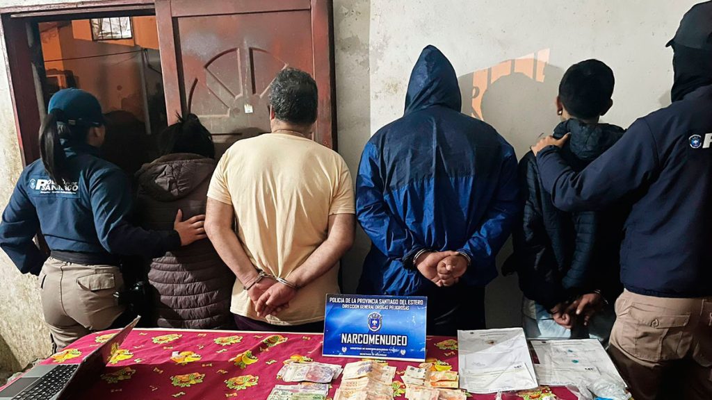 Secuestran marihuana y cocaína durante un operativo antidrogas: cuatro detenidos