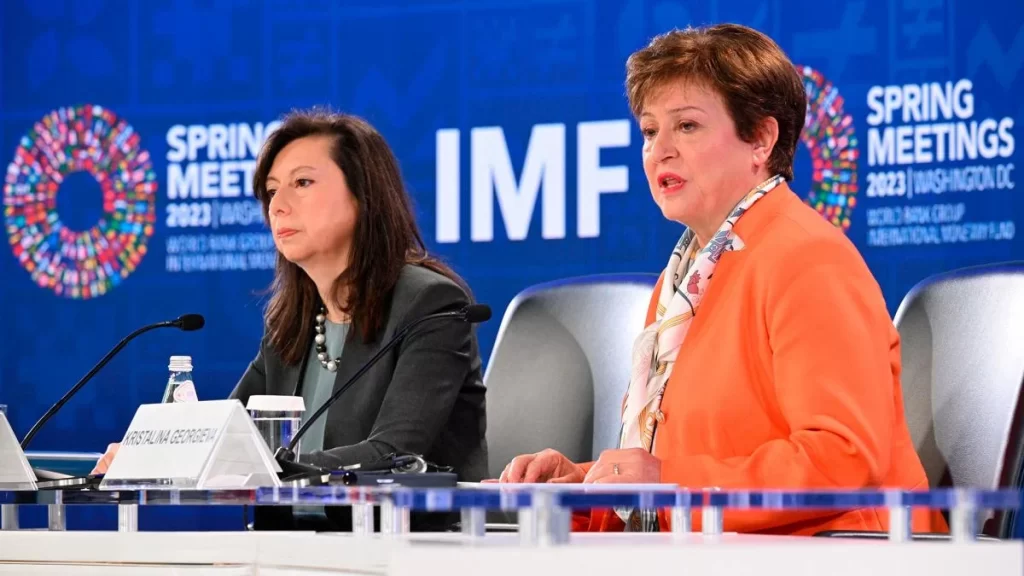 El FMI le pidió a Milei flexibilizar el tipo de cambio para levantar el cepo