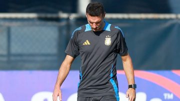 Scaloni criticó la calidad del VAR que se utiliza en Latinoamérica