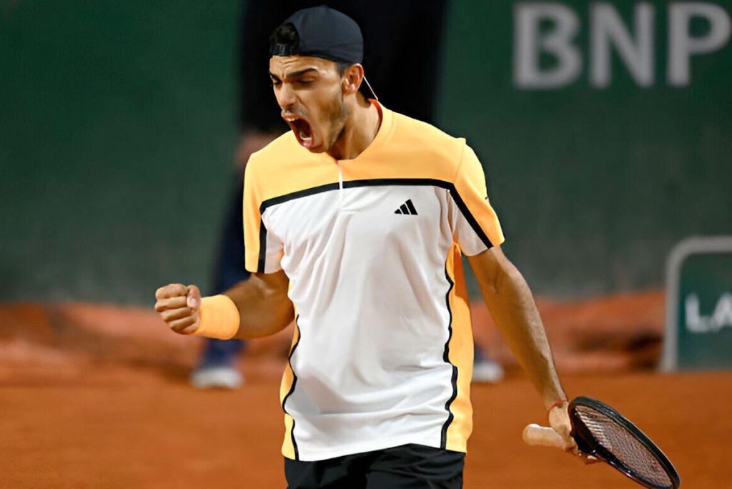 Cerúndolo se instaló en los octavos de Roland Garros