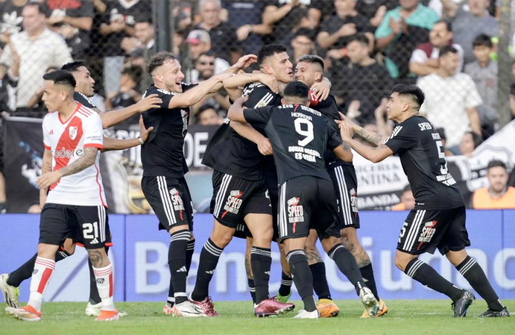 Histórica derrota de River ante Riestra