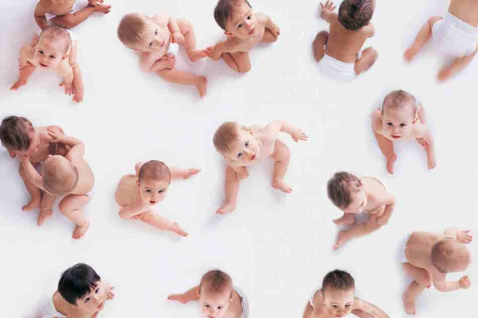 Mujer con 20 hijos de 20 padres distintos genera debate en redes: ¿negocio o irresponsabilidad?