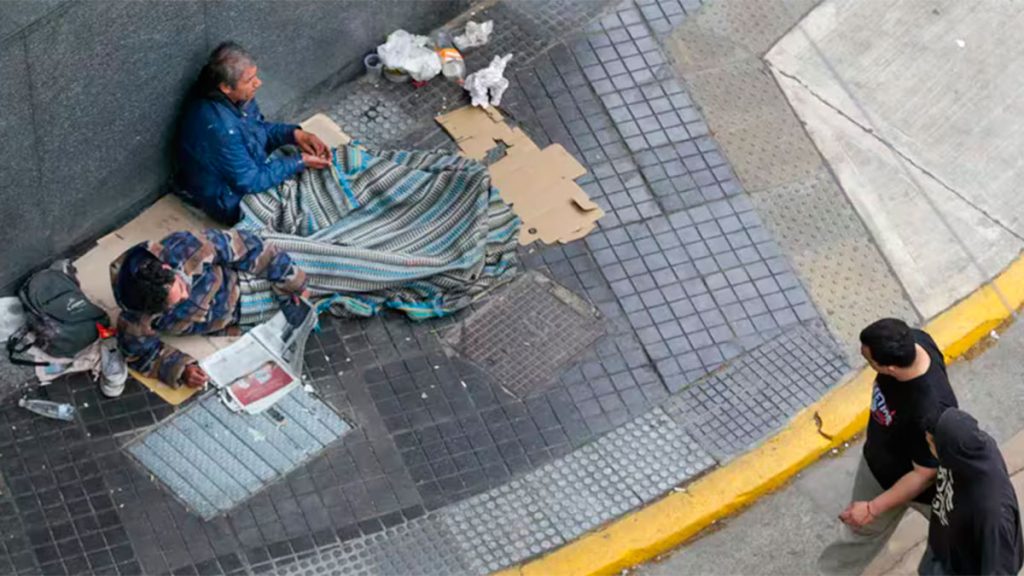 Según datos del observatorio de la UCA volvió a subir la pobreza