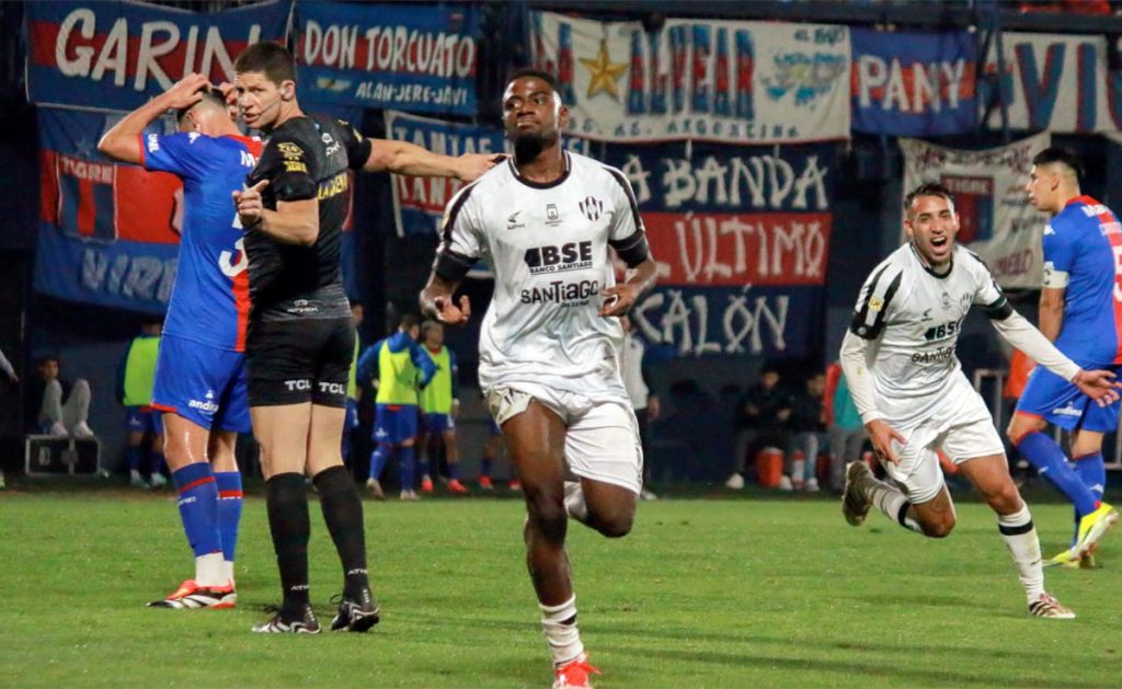 Central Córdoba se sacó la mufa ante Tigre