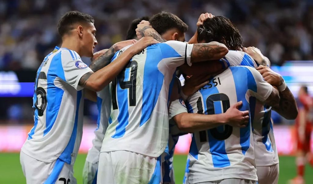 Se vienen las semifinales de la Copa América: cuándo y a qué hora juega Argentina