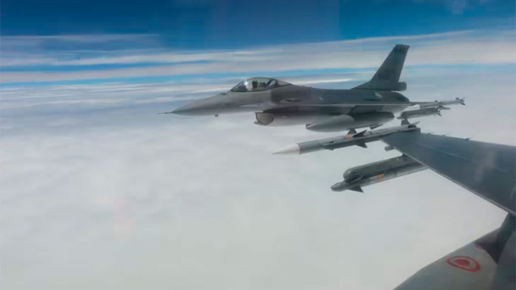 Taiwán denunció la incursión de casi 40 aeronaves del régimen de China en las inmediaciones de la isla