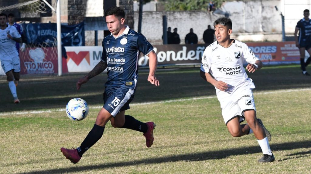 Con una muestra de carácter Sarmiento le dio vuelta el partido a Central Norte
