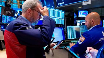Los mercados internacionales arrastran las acciones argentinas que caen 7% en Nueva York