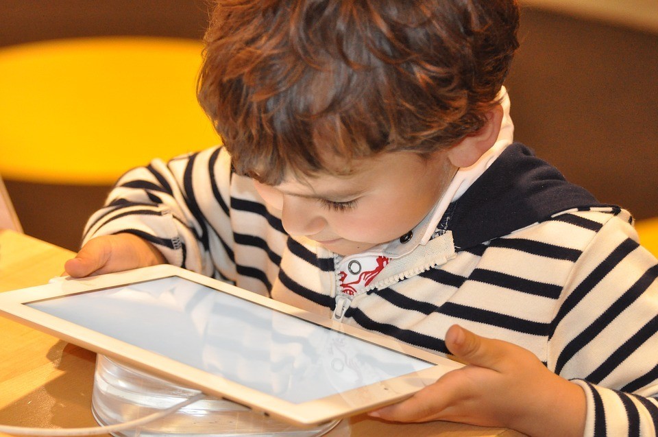 Cómo Mantener a los Niños Lejos de las Pantallas