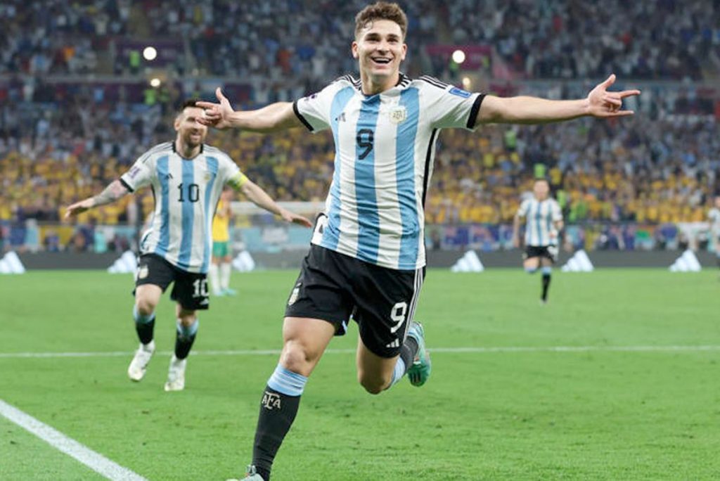 Atlético de Madrid anunció el fichaje de Julián Álvarez con un posteo de bienvenida