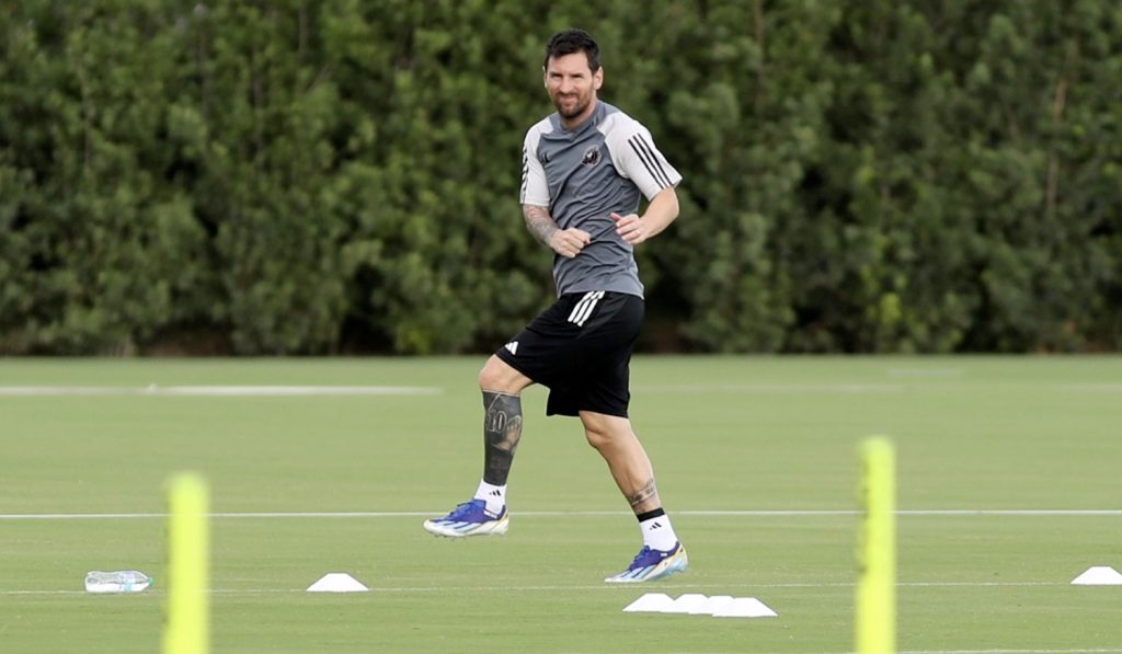 VIDEO: Messi retomó los entrenamientos e ilusiona a todos con su regreso