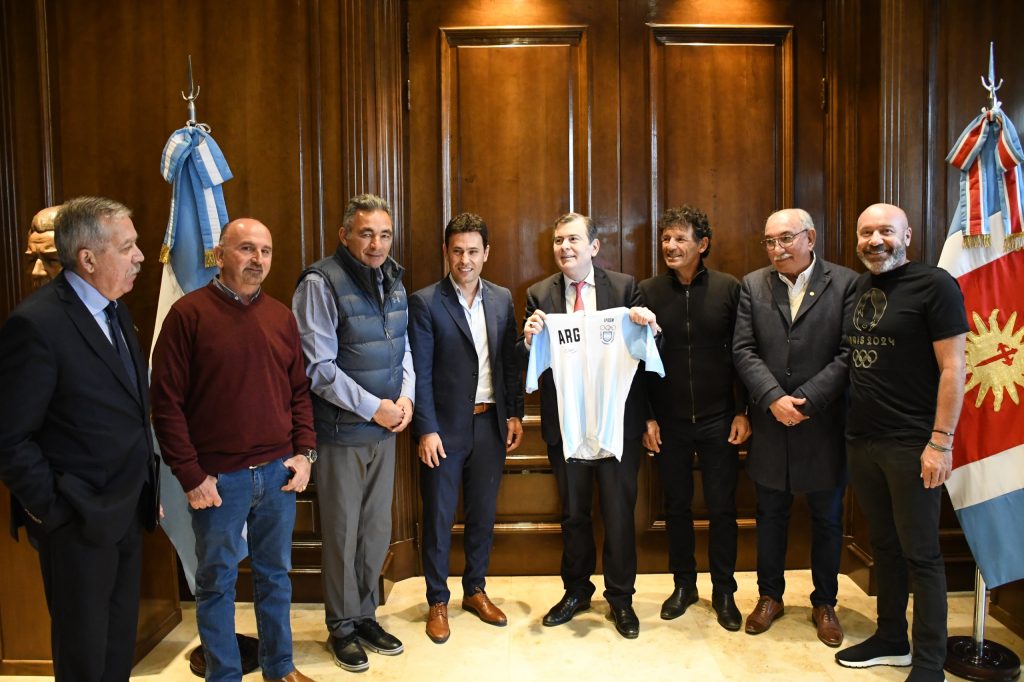Zamora se reunió con referentes del ciclismo y confirmó el Mundial de BMX 2025