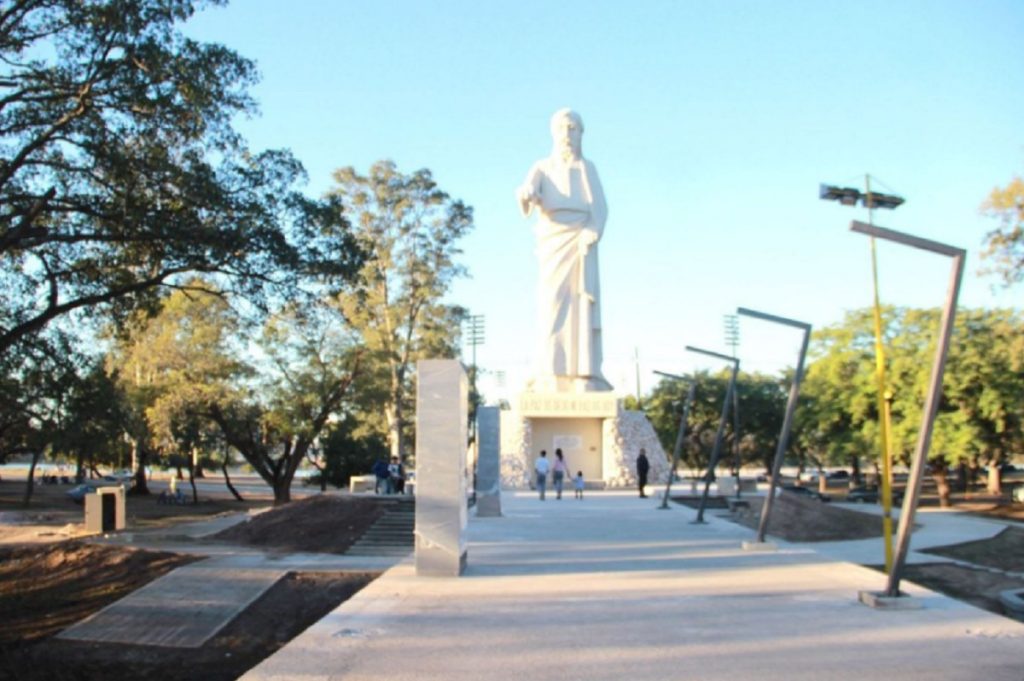 Mañanas salvajes: hombre apareció golpeado y ensangrentado en la Costanera