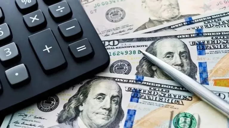 El Impuesto PAIS llega a su fin: así quedará el dólar tarjeta a partir de enero