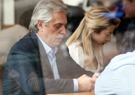 La Cámara Federal rechazó un pedido de Alberto Fernández y la causa de Fabiola Yañez seguirá en Comodoro Py