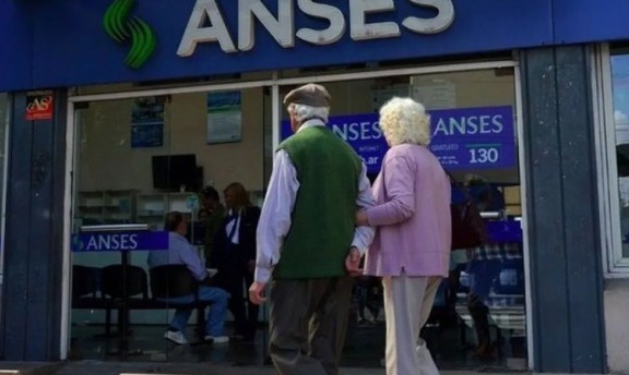 Anunciaron un nuevo bono para jubilados y pensionados: cuándo y quiénes lo cobrarán
