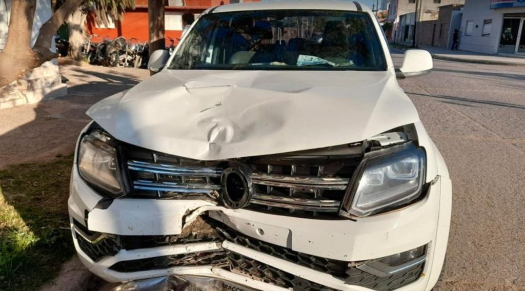 Una camioneta atropelló y mató a una motociclista en Añatuya