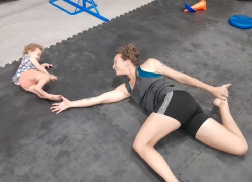 BeboteAndo: una propuesta saludable en Santiago del Estero para que mamás puedan entrenar junto a sus bebés