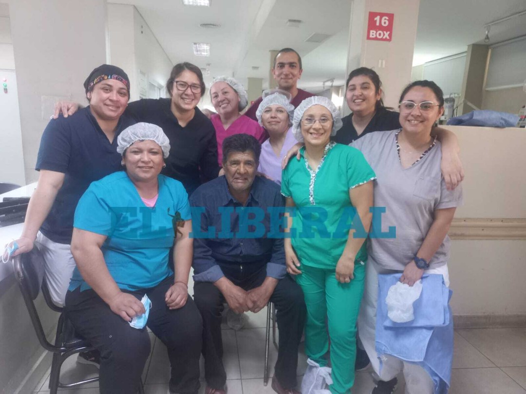 El luthier recibió el alta este lunes. Foto: (El Liberal)