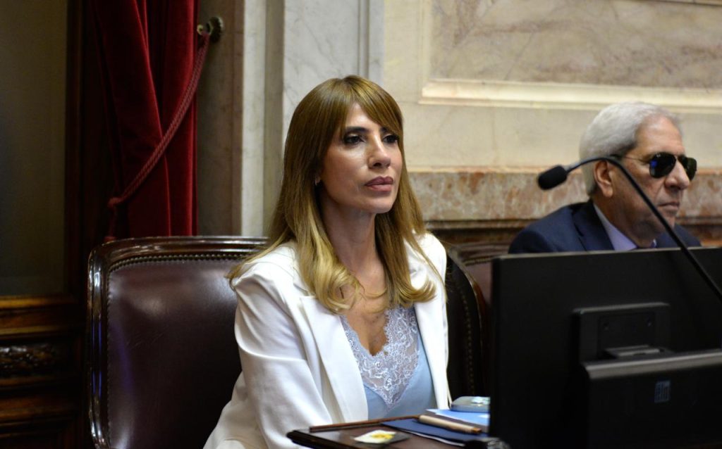 Córdoba: con apoyo de Claudia de Zamora declaran emergencia ambiental, económica y habitacional