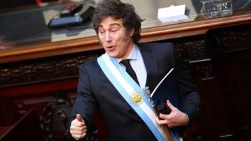En pleno discurso, Milei tiró una chicana a los diputados de Unión por la Patria