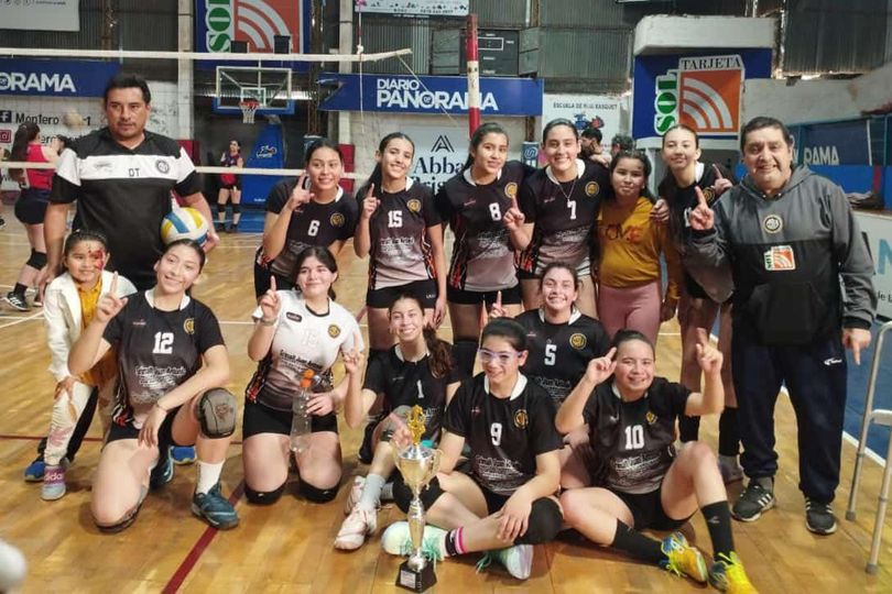 Las chicas del U18 de Olímpico se consagraron campeonas al vencer a Ateneo en una final apasionante