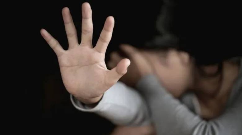 Horror en Frías: una adolescente era abusada por su abuelo y su madre la prostituía