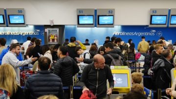 Pilotos de Aerolíneas Argentinas anunciaron un paro para este viernes: qué pasará con los vuelos