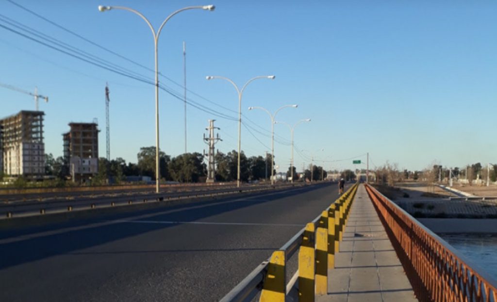 Tragedia en la autopista Santiago-La Banda: motociclista fue arrollado y falleció