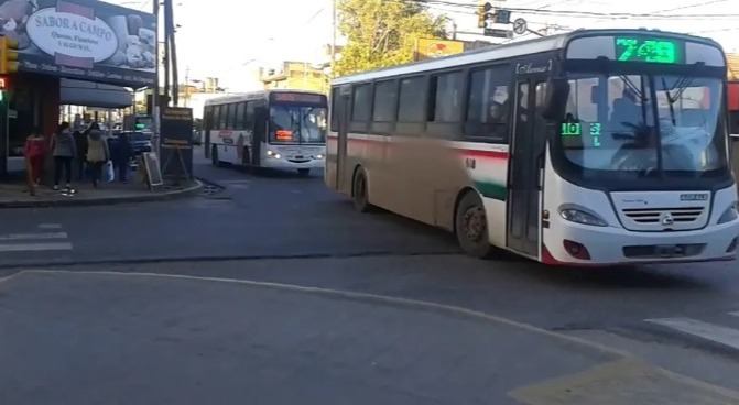 Brutal agresión a un chofer: le cortaron tres dedos con un machete para robarle