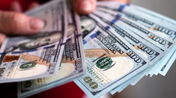 El dólar experimentó una leve suba a días del lanzamiento del nuevo esquema de bandas