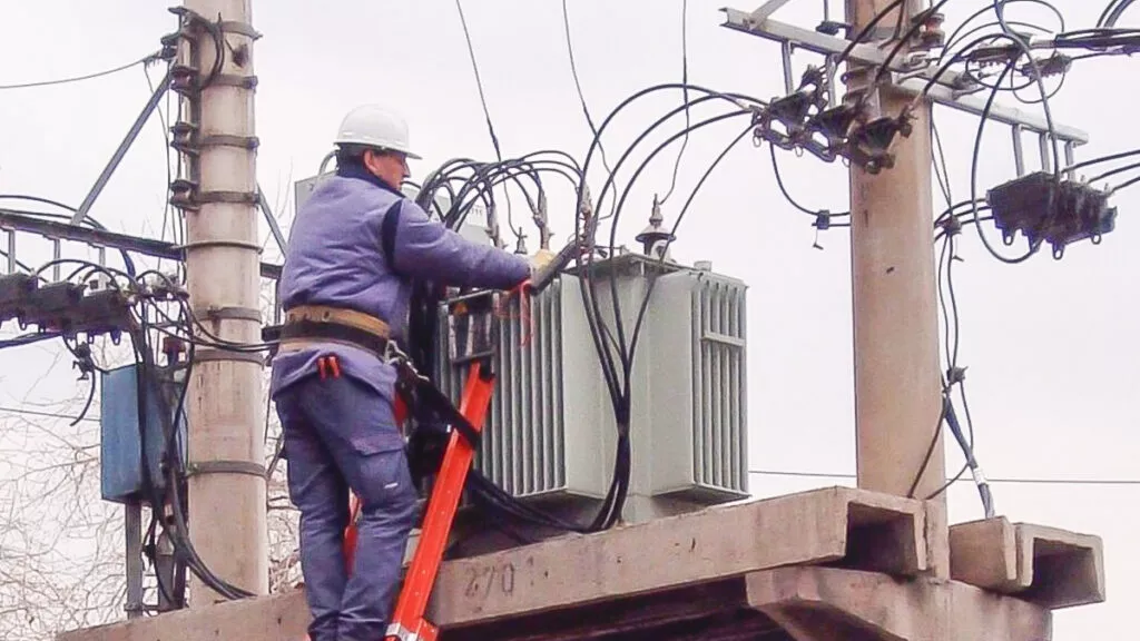 Cronograma de cortes de servicio eléctrico para este viernes en Santiago del Estero