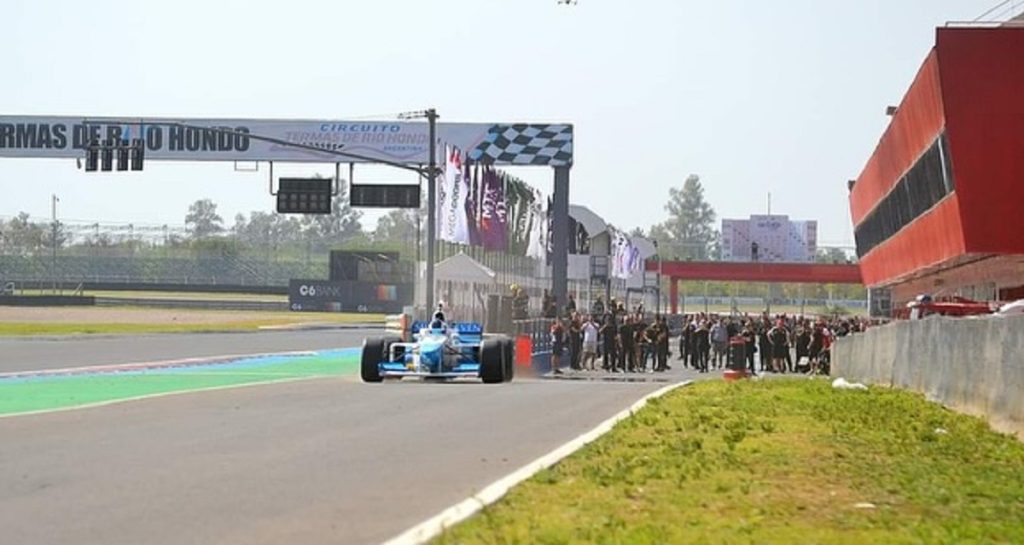 ¿Señal para Colapinto? El Benetton de la Fórmula 1 con Max Wilson rugió en Las Termas