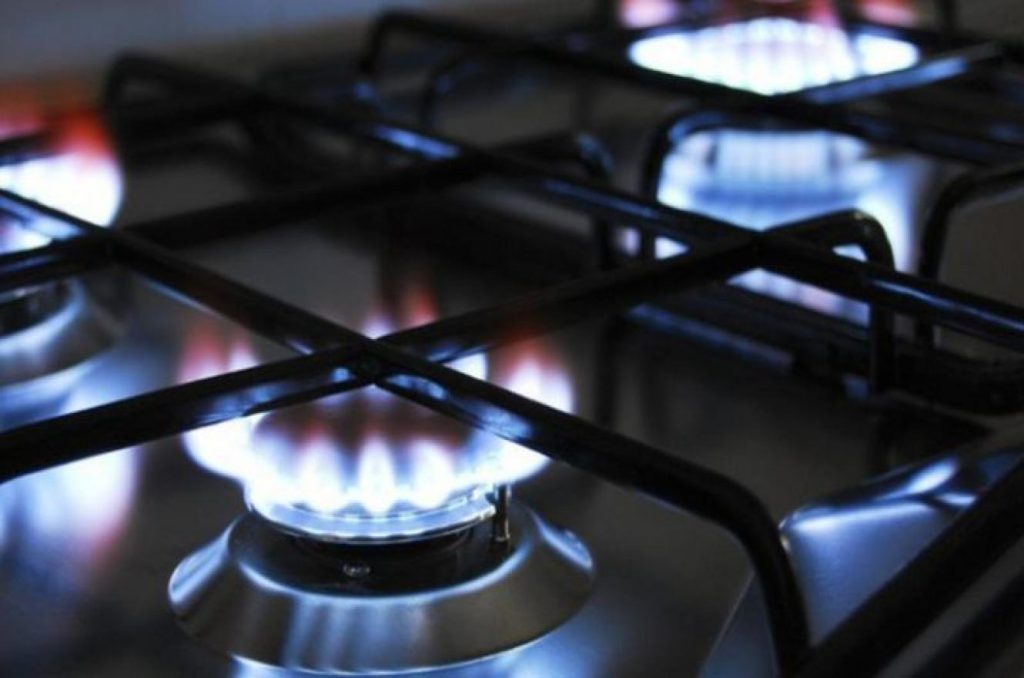 Estiman que a partir de octubre las facturas de gas bajarán 20% en promedio