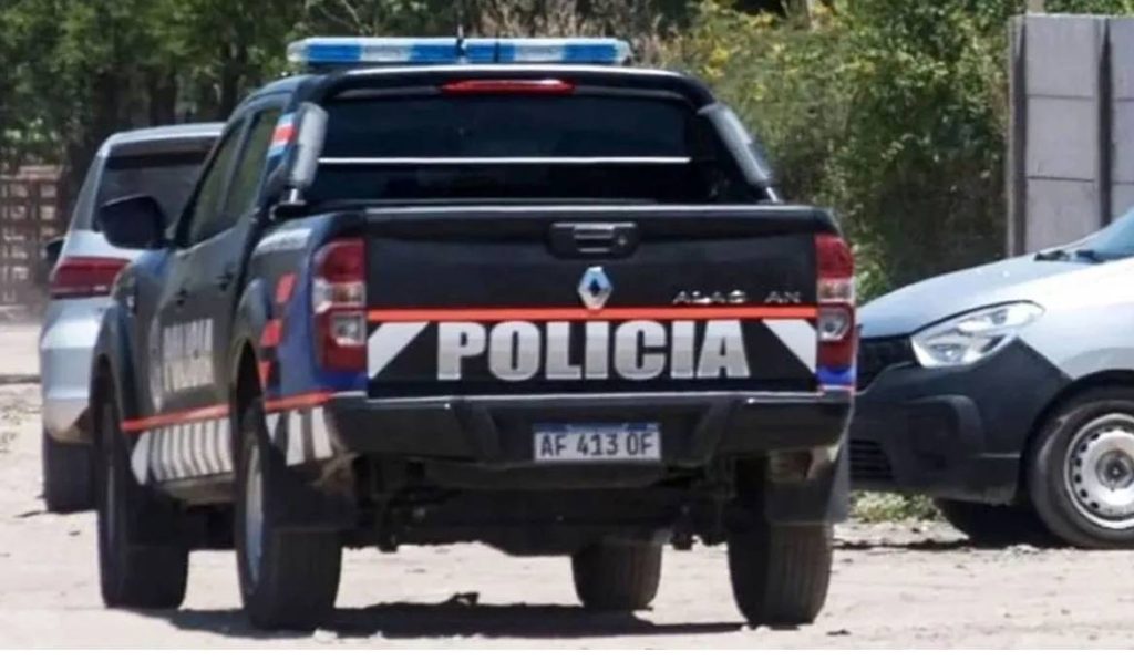 Violento accidente en el centro dejó una pareja de motociclistas heridos