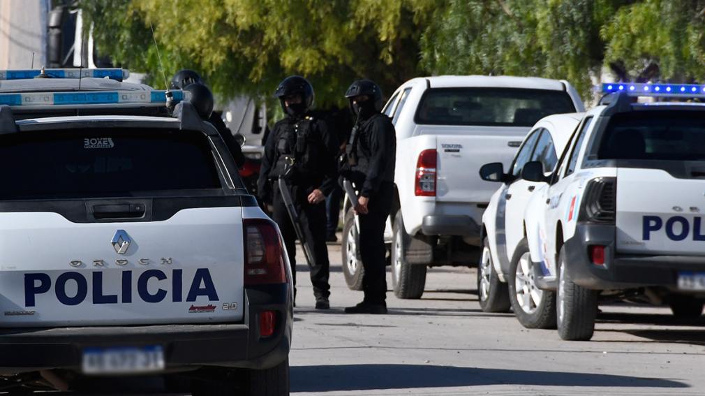 Vándalos atacaron la escuela del paraje Los Soria: se llevaron hasta los pollos del freezer