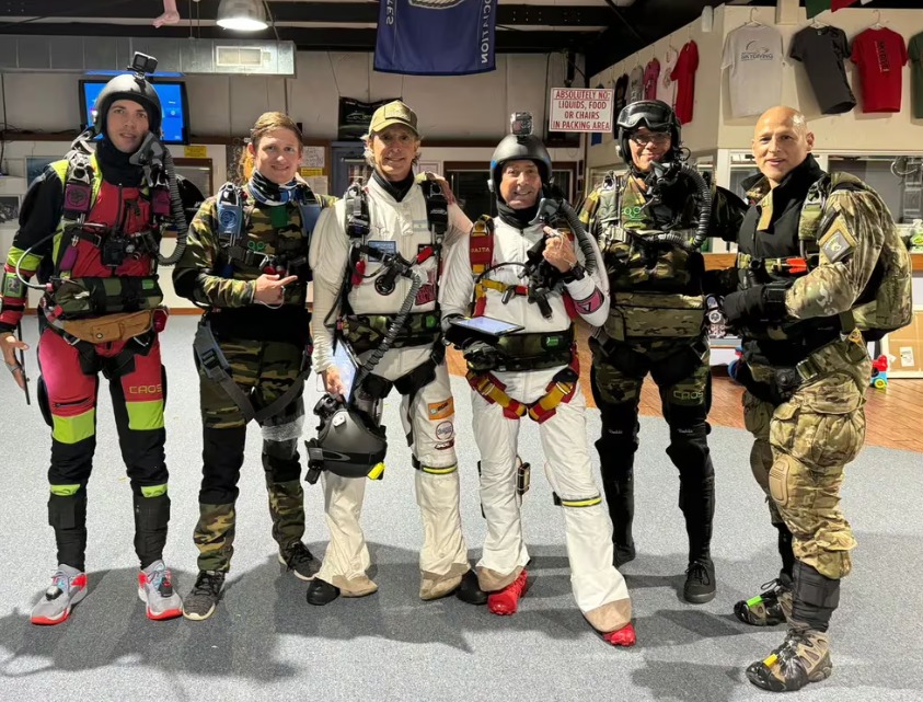 Paracaidistas argentinos rompieron un récord mundial con un salto desde la estratósfera