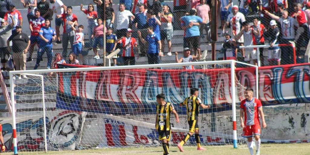 Unión Santiago goleó a Independiente (F) y va por el bicampeonato