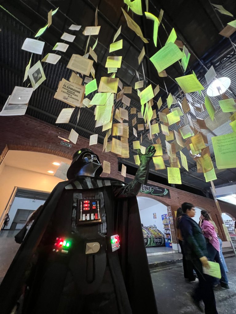 Fuerza Solidaria: Cáritas y los Dark Side Warriors encabezan la colecta de alimentos en la Feria del Libro