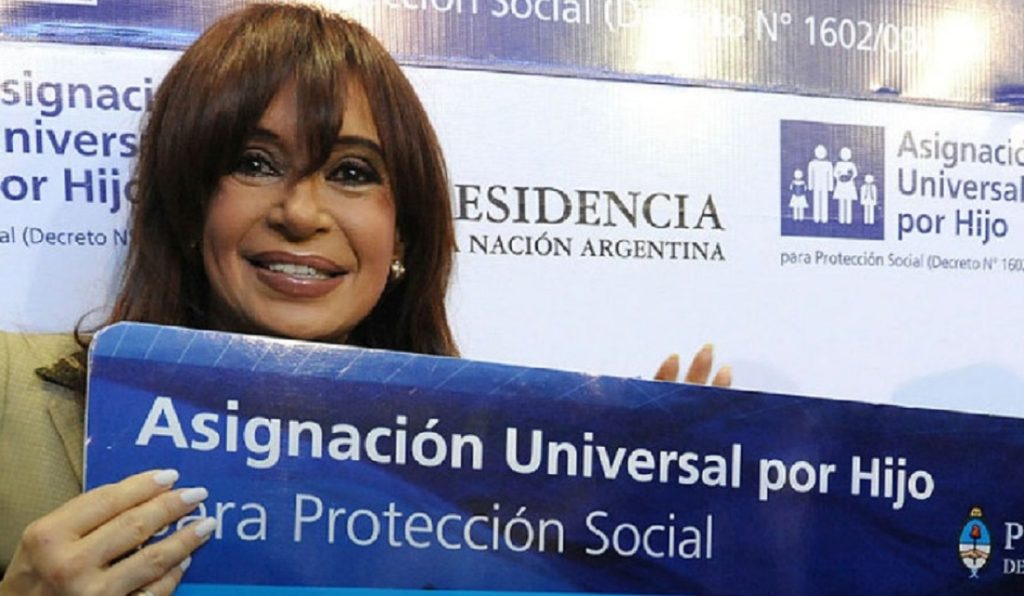 Cristina Kirchner celebró los 15 años de la Asignación Universal por Hijo y remarcó: “Milei no pudo pasarle la motosierra”
