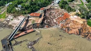 Tragedia: Un desplazamiento de tierra sepultó a 200 personas