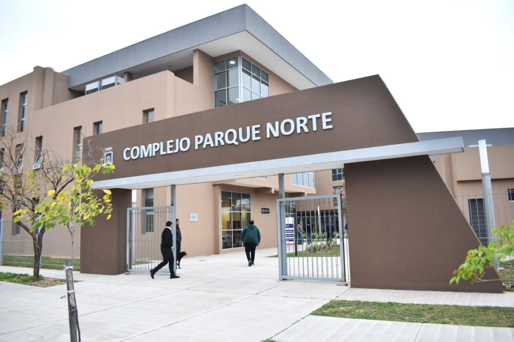 Tránsito de la Capital informó que ya se pueden retirar licencias de conducir físicas que están vigentes en la versión digital