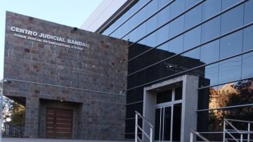 Lo envían a juicio oral por golpear a su ex y amenzar con abusarla