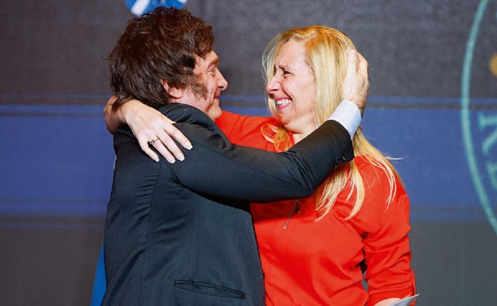El mensaje de Javier Milei para Karina: “La única que creyó que podíamos ganar era mi hermana”