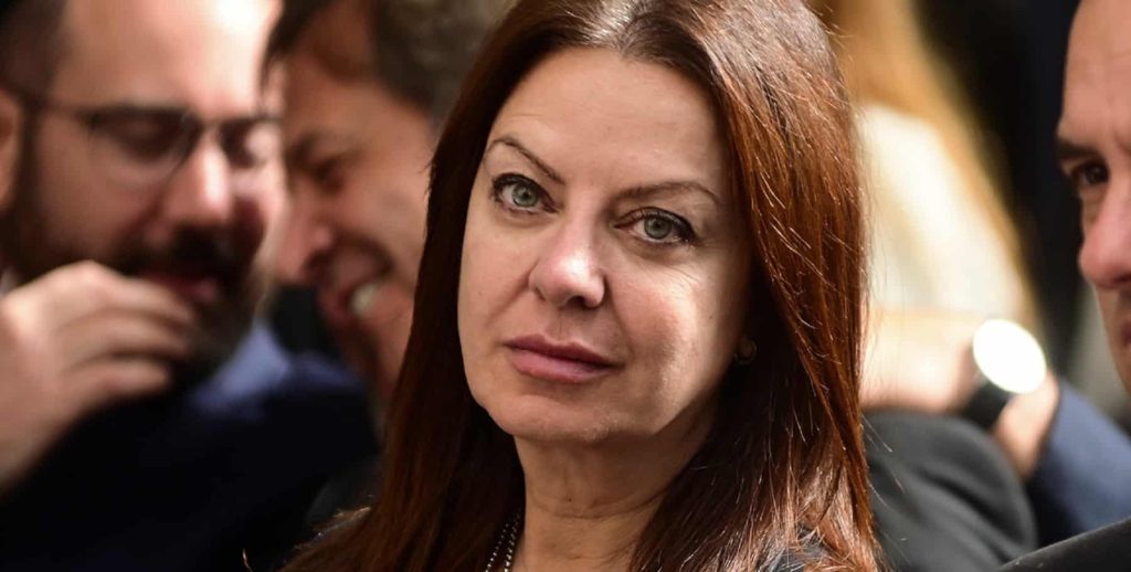 Sandra Pettovello y un tenso cruce con pasajeros de Aerolíneas