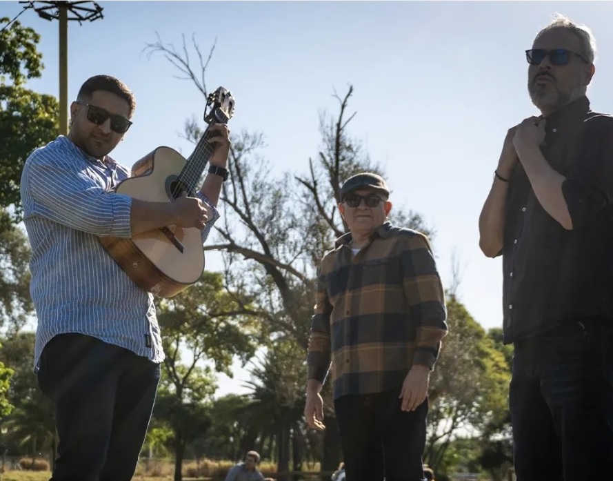 Vecinos se reencuentra con su público en Santiago con dos shows
